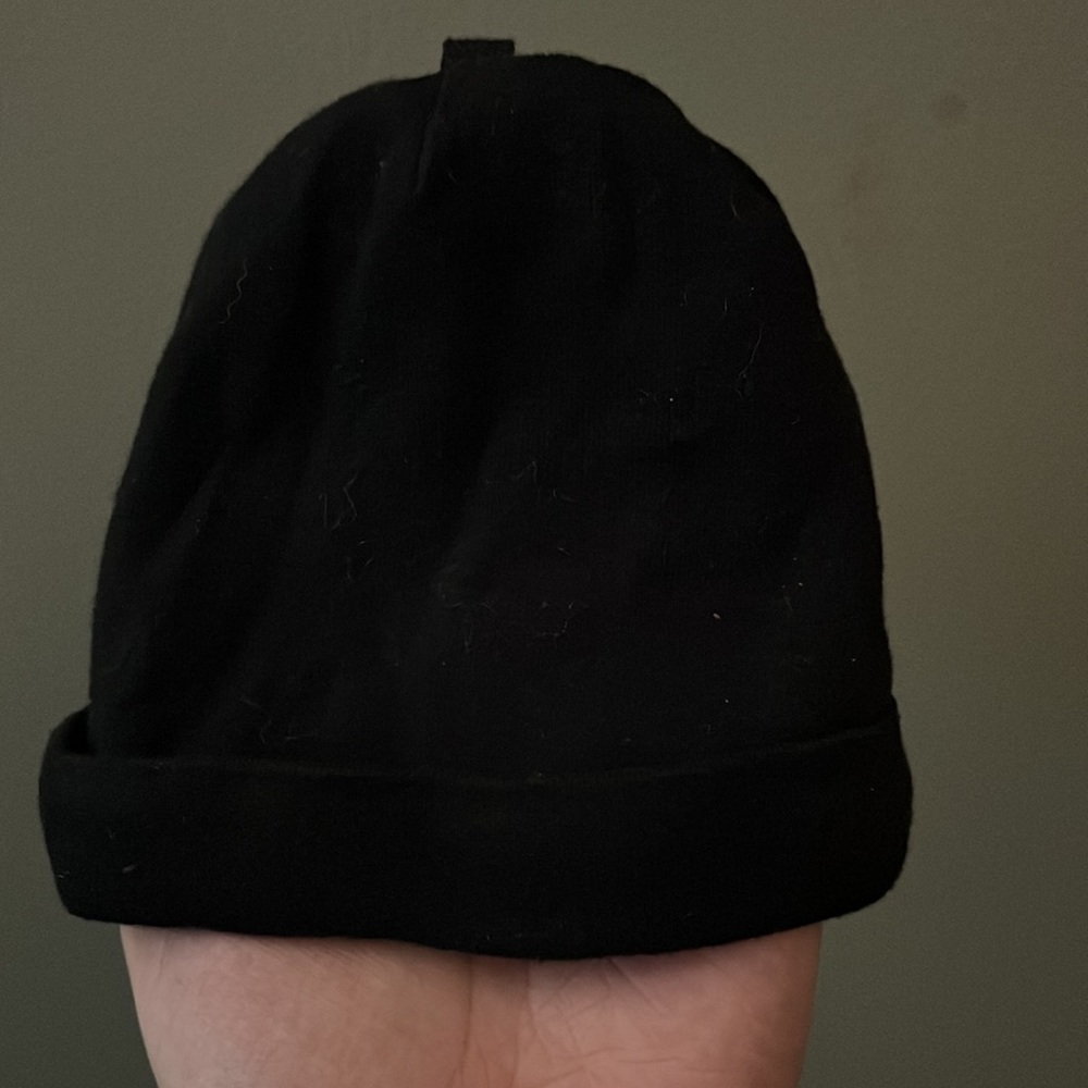 ⭐️ Calvin Klein Infant Hat ⭐️ - Picture 3 of 3